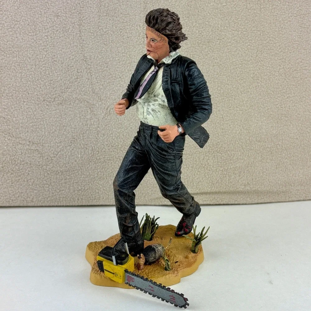 NECA‎ Cult Classics Series 2 Texas Chainsaw Massacre Leatherface 2005 LOOSE